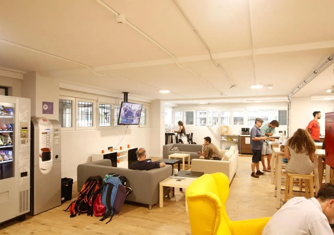Bilbao Metropolitan Hostel By Bossh Hotels